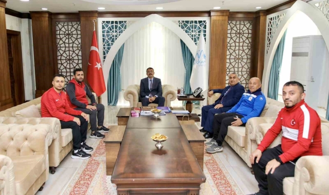 Vali Ali Çelik: " Gençlerimizi spora yönlendirmeli ve onlara bir umut aşılamalıyız"