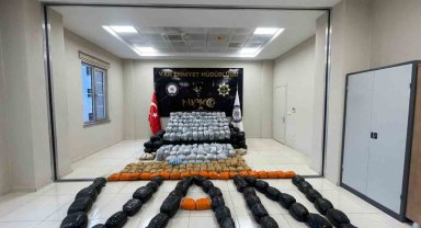 Van'da 1 ton 150 kilogram toz esrar ele geçirildi