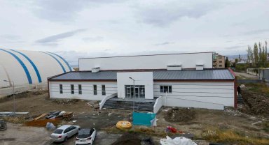 Van'da yapılan 13 adet yüzme havuzunda sona gelindi