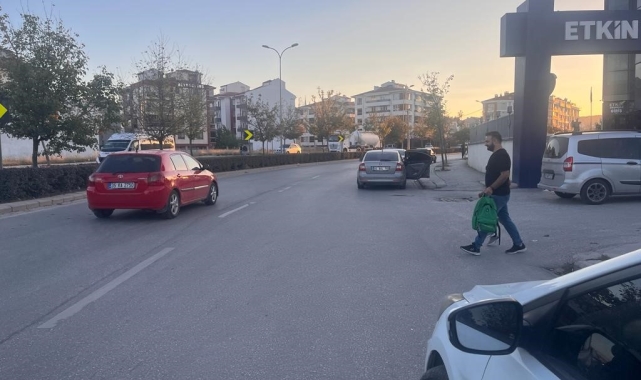 Vatandaşlar okul yoluna yaya geçidi istiyor