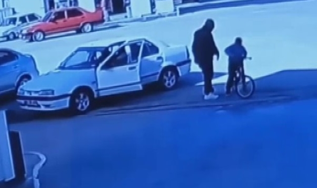 Yanlış anladı, çocuğu tokatladı