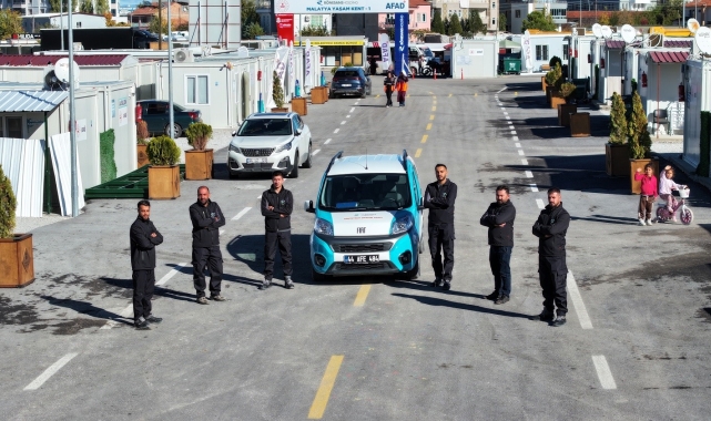 Yeşilyurt'ta konteyner onarım hizmet aracı hizmete girdi