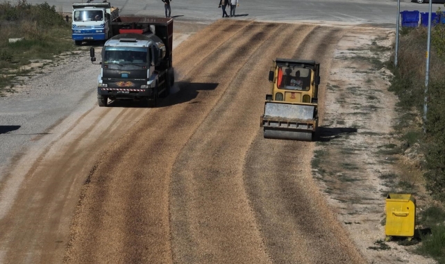 Yollar yeni baştan yapılıyor
