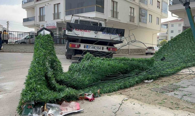 Yüksek tansiyon atağı geçiren sürücü kaza yaptı: 1 yaralı