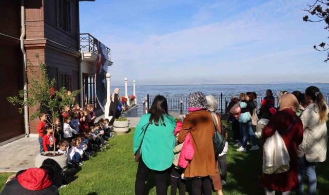Yürüyen Köşk'te 10 Kasım yoğunluğu