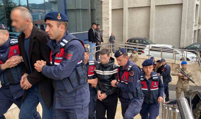 Zonguldak'ta öldürülen şahsın cesedinin yanmış halde bulunması ile ilgili 3 kişi tutuklandı