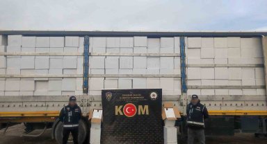 15 milyon 580 bin dal kaçak boş makaron ele geçirildi