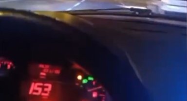 153 kilometre hızla yaptığı paylaşımla pes dedirten sürücüye 5 bin 15 lira ceza