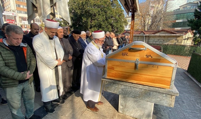 50 yıl boyunca gönüllü olarak hafızlık yaptığı camiden son yolculuğuna uğurlandı