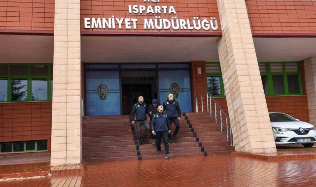 6 yıl, 3 ay hapis cezası ile aranan ihraç öğretmen yakalandı