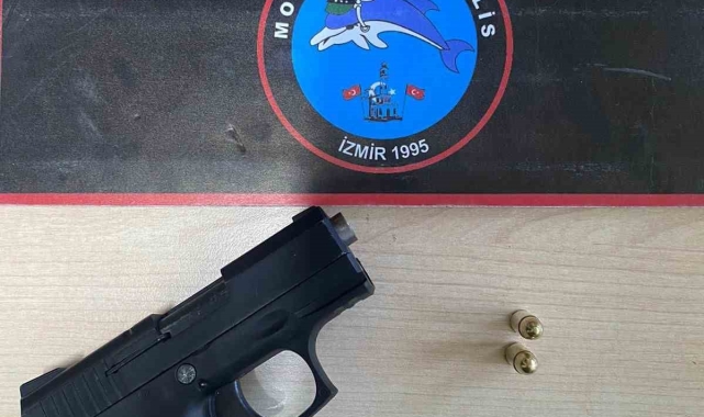 Adana'da 30 yıl hapis cezasıyla aranan hırsız, İzmir Yunusları'na yakalandı