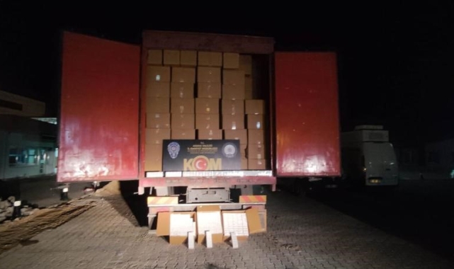 Adana'da 300 bin paket gümrük kaçağı sigara ele geçirildi