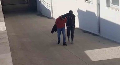 Adana'da 5 'torbacı' tutuklandı