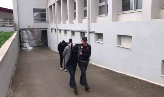 Adana'da operasyonda yakalanan 4 torbacı tutuklandı