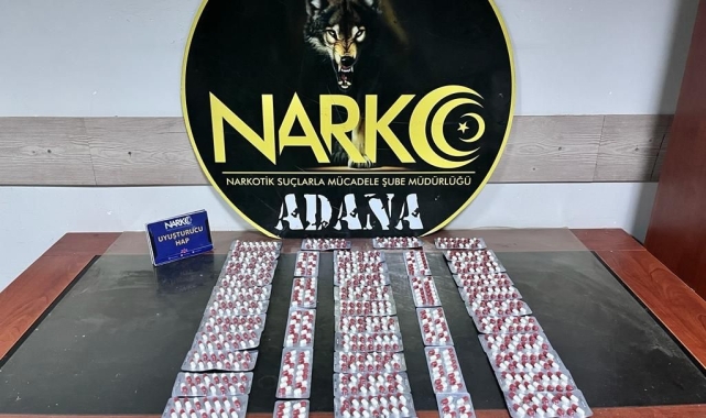 Adana'da torbacı operasyonu: 2'si kadın 3 kişi yakalandı