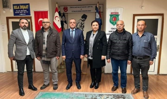 AK Parti İl Başkanı Ünsal, şehit derneklerini ziyaret etti