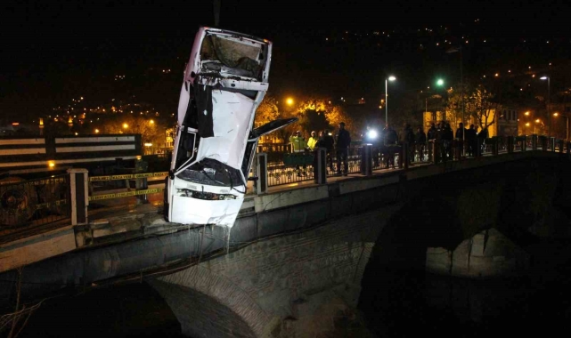 Amasya'da otomobil köprüden Yeşilırmak Nehri'ne uçtu: 1 ölü