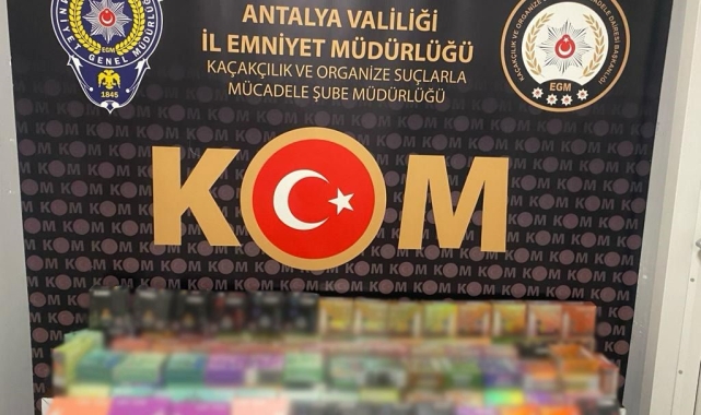 Antalya'da kaçak sigara ve sahte alkol operasyonu