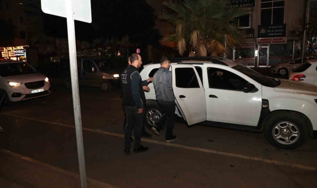 Aranan FETÖ'cü Mersin'de yakalandı