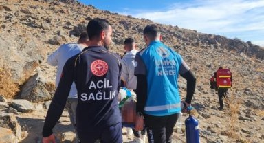 Arazide rahatsızlanan avcının yardımına UMKE yetişti