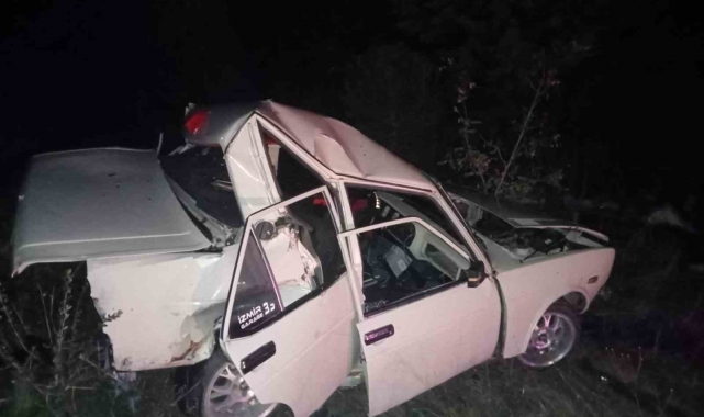Arızalı aracını iterken bir başka otomobilin çarpmasıyla ağır yaralandı