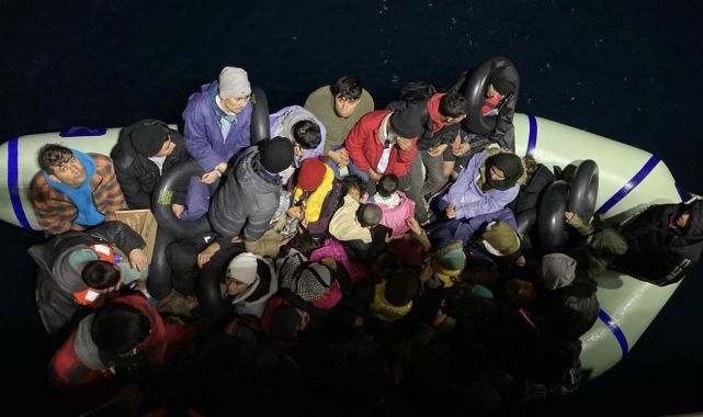 Ayvacık açıklarında 79 kaçak göçmen kurtarıldı