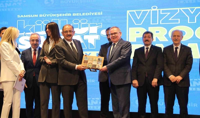 Bakan Özhaseki: "Ülkemiz iki dezavantaja sahip, ikisi de yerin altında; terör ve deprem"