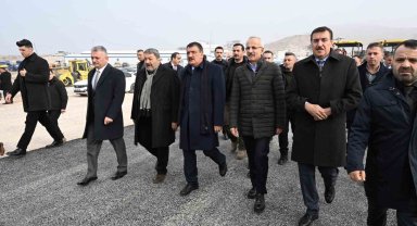 Bakan Uraloğlu: "Depremden etkilenen yollar için 2023'de 6,3 milyar TL harcandı"