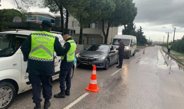 Balıkesir'de operasyonlarında 11 aranan şahıs yakalandı