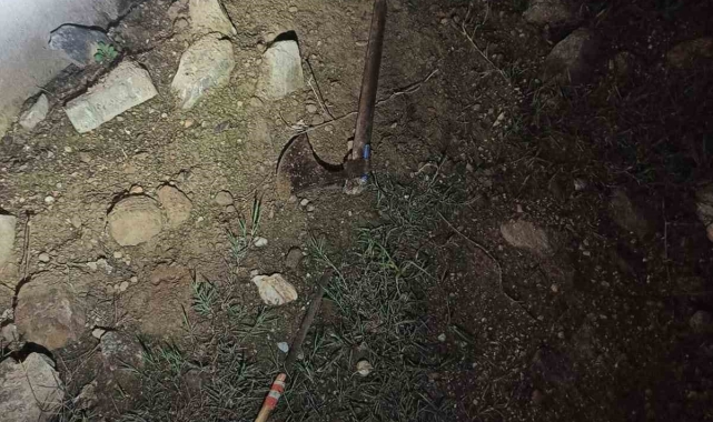 Baltalı hırsız suçüstü yakalandı