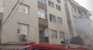 Bandırma'da apartman dairesinde yangın