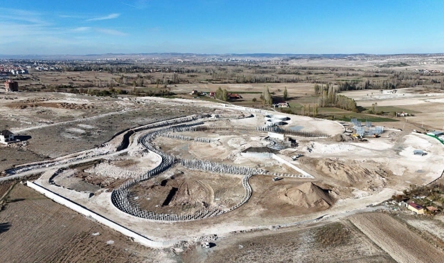 Başkan Işık, Kanal Kütahya'da incelemelerde bulundu