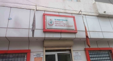 Başkası için ilaç yazma talebini kabul etmeyen aile hekimine önce hakaret sonra saldırı