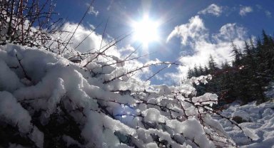 Beyaza bürünen Toroslar'da kartpostallık görüntüler oluştu