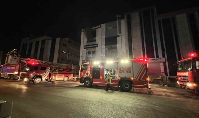 Beylikdüzü'nde boya atölyesinde korkutan yangın