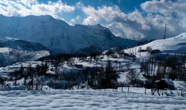 Beytüşşebap'ta kar, kartpostallık görüntüler oluşturdu