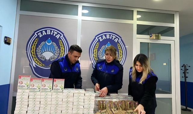 Bilecik'te kapı kapı gezip diş macunu satan 10 kişi yakalandı