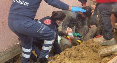 Boğazına kadar toprağa gömülen işçi böyle kurtarıldı