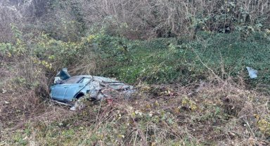 Bolu'da takla atan otomobildeki 2 kişi yaralandı