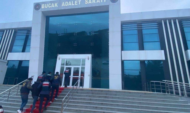 Burdur'da genel asayiş çalışmalarında 12 şahıs tutuklandı