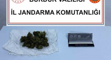 Burdur'da jandarma ekiplerinin kaçakçılık operasyonunda çok sayıda uyuşturucu madde ele geçirildi