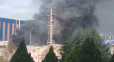 Bursa'da plastik toplama fabrikasında yangın söndürüldü