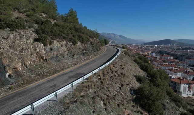 Büyükşehir'den güvenli yollar için 162 km oto korkuluk