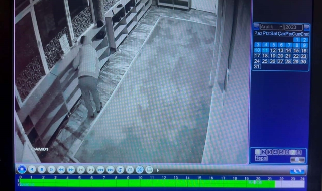 Camiden ayakkabı hırsızlığı kamerada