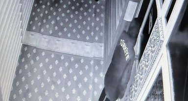 Camilerin yardım kutusunu çalan şüpheli yakalandı