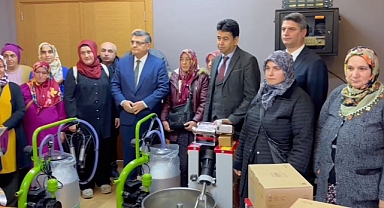 ÇİFTÇİLERE MAKİNE TESLİMİ YAPILDI!