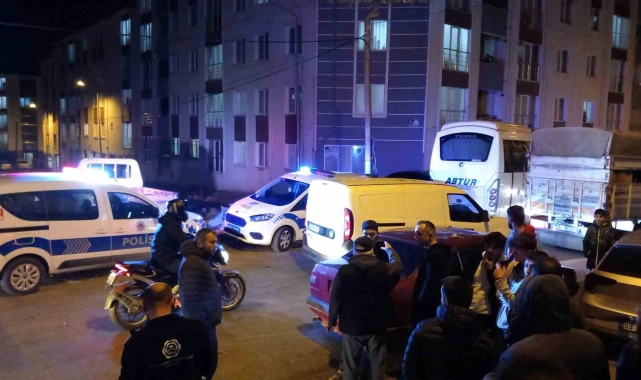 Çorlu'da maganda dehşeti: Parayı koparamayınca arabanın lastiklerini yardı