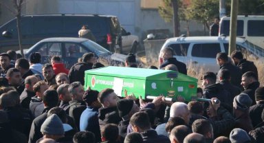 Damadın yaptığı katliamda ölen 4 kişi toprağa verildi