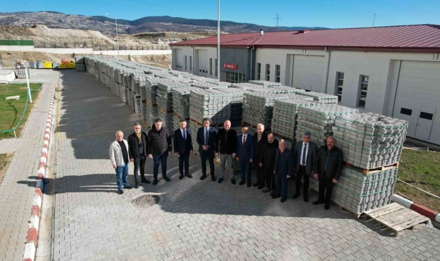 Demirci Açık Ceza İnfaz Kurumuna kilit parke desteği