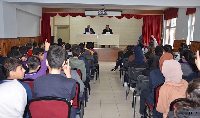 DENEYİMLERİNİ MİNİKLERLE PAYLAŞTILAR!